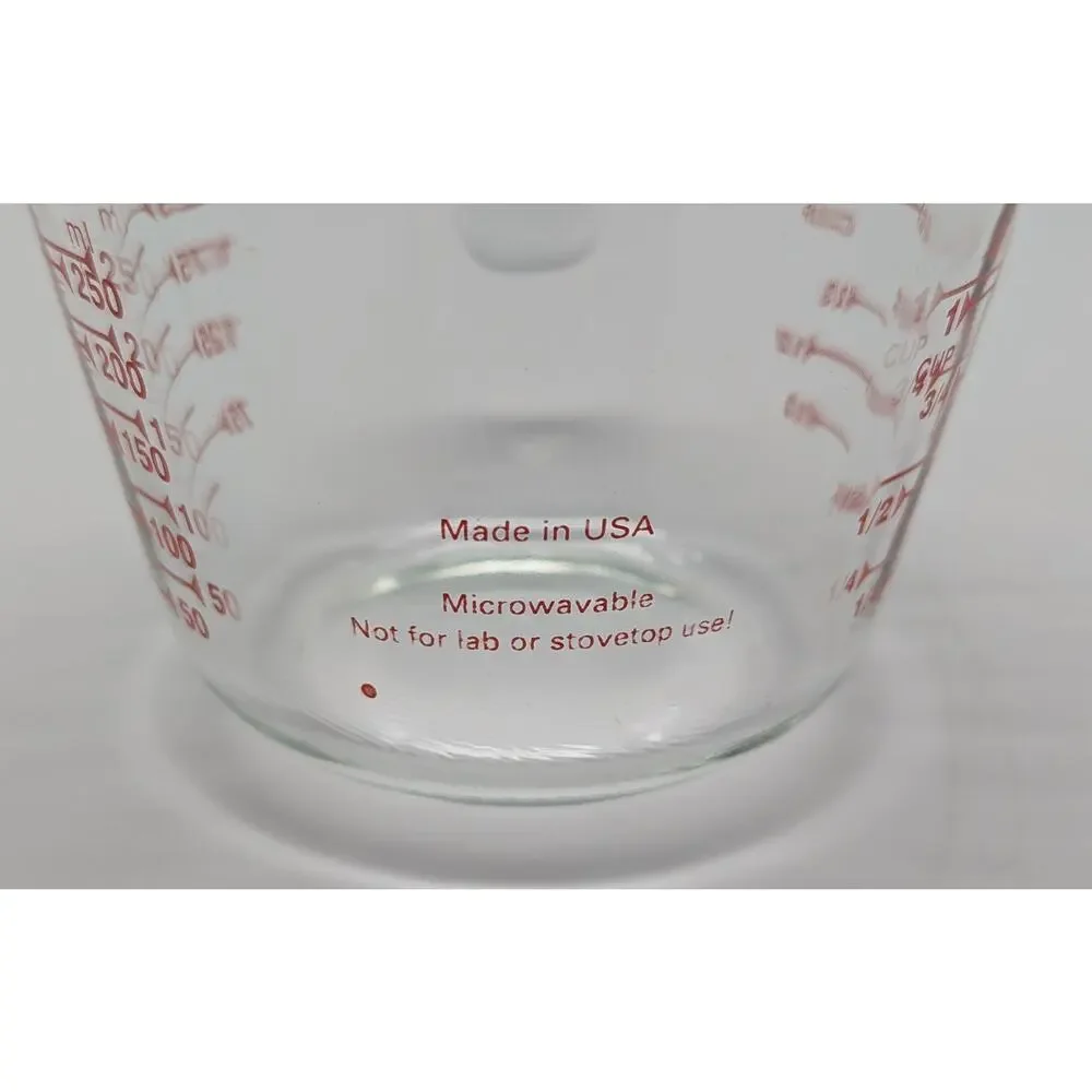 2 PYREX Glass Measuring Cups - VTG 4 Qt 